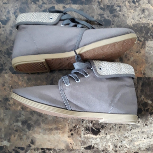 Aldo girls Booties size 5 - Picture 6 of 9